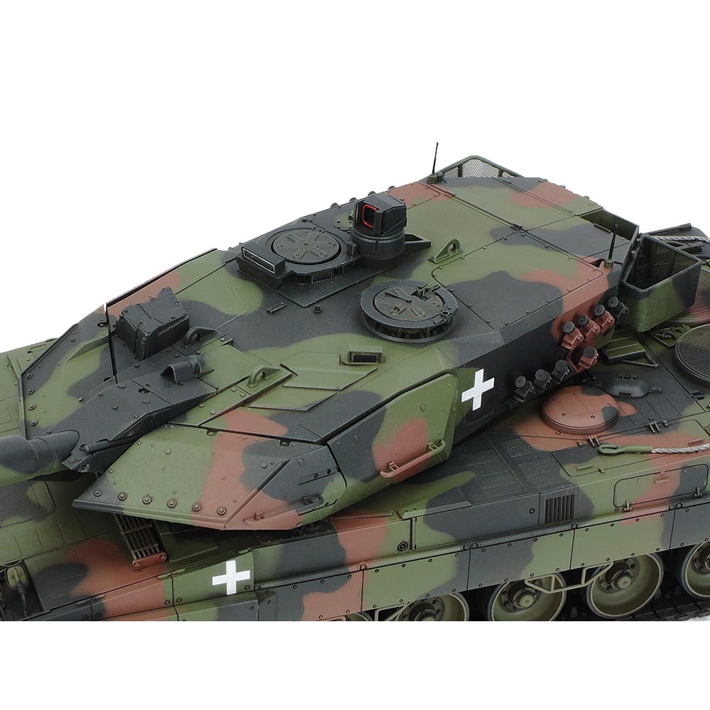 Tamiya 25207 Leopard 2 A6 Ukraine Ltd Edition Tank 1:35 Plastic Model Kit