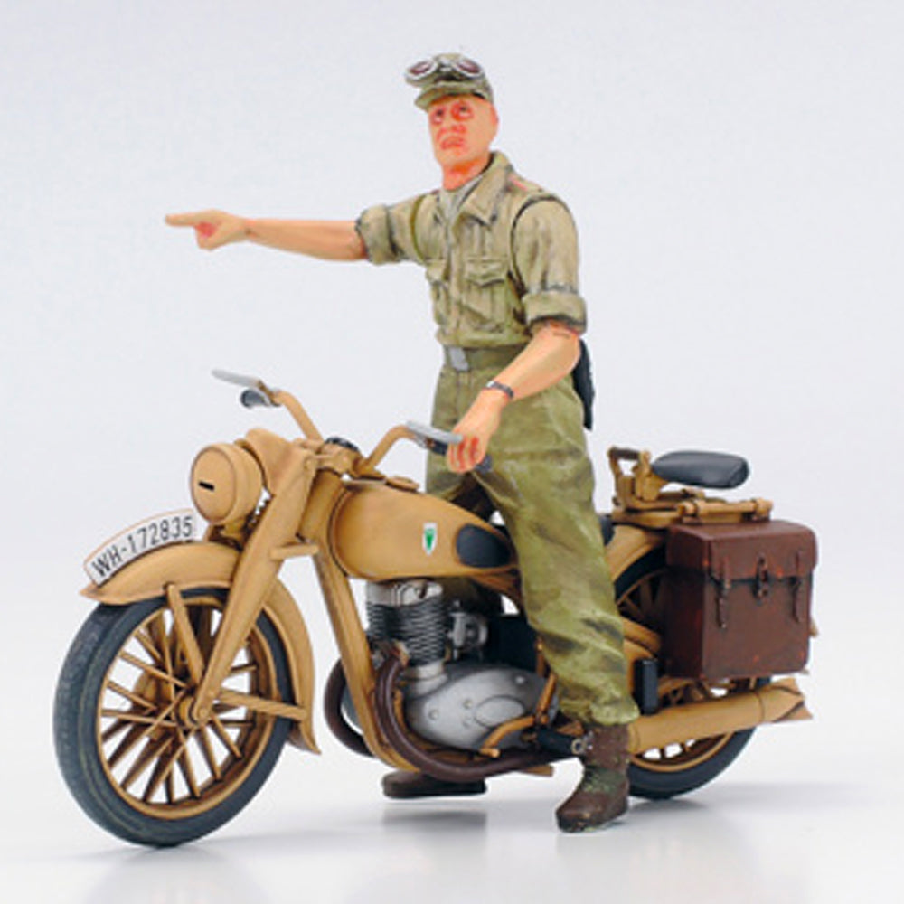 Tamiya 25208 Panzer Kampfwagen IV Ausf F & German Motorcyle Set 1:35 Model Kit
