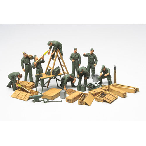TAMIYA 32547 WWII German Tank Maintenance Crew Set 1:48 Military Model Kit