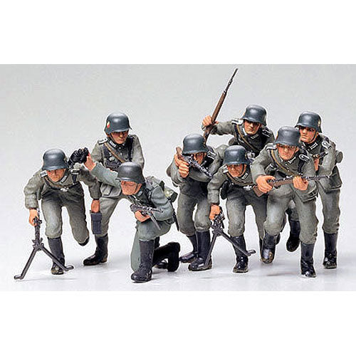 TAMIYA 35030 German Assault Troops 1:35  Military Model Kit Figures
