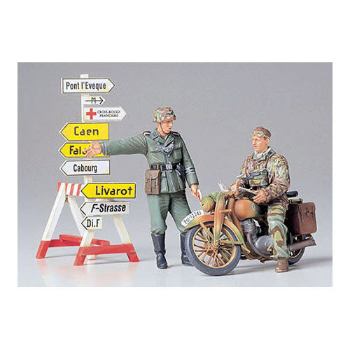 TAMIYA 35241 German Motorcycle Orderly Set 1:35 Military Model Kit