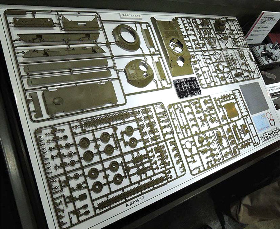 TAMIYA 35365 Sheridan M551 Vietnam 1:35 Tank Model Kit