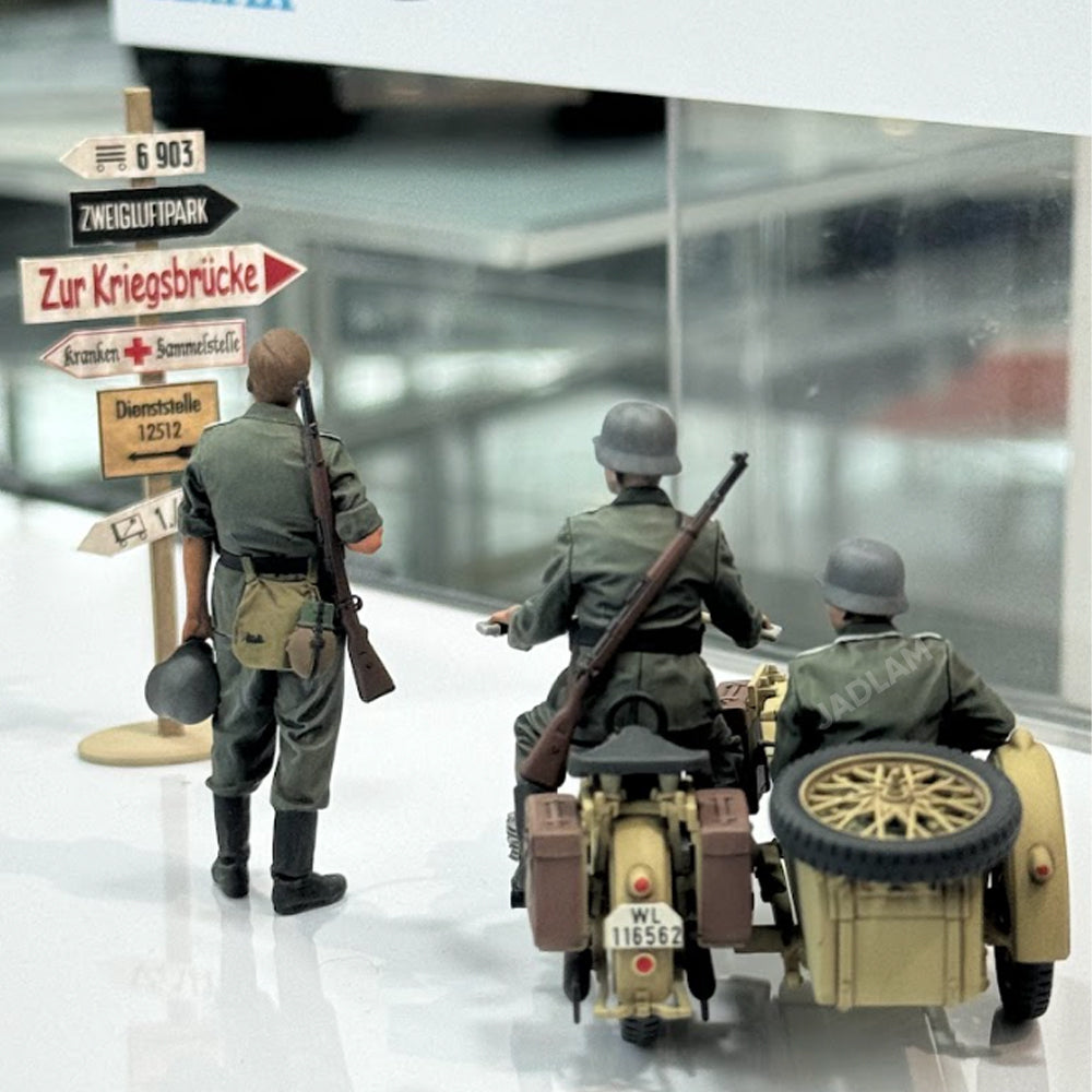 Tamiya 35384 KS600 & Sidecar 1:35 Model Kit
