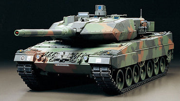 TAMIYA RC Leopard 2 A6 Tank with Option Kit 1:16 Assembly Kit 56020