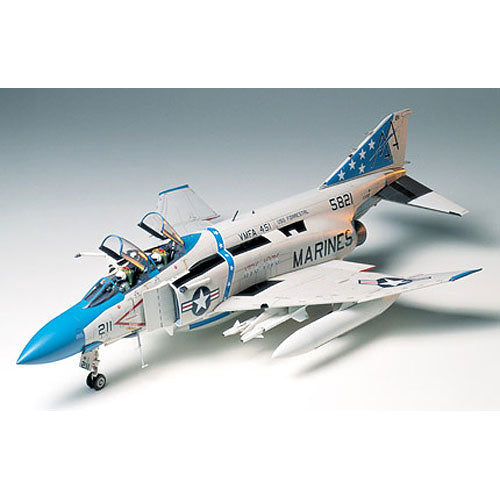 TAMIYA 60306 F-4J Phantom II 1:32 Aircraft Model Kit