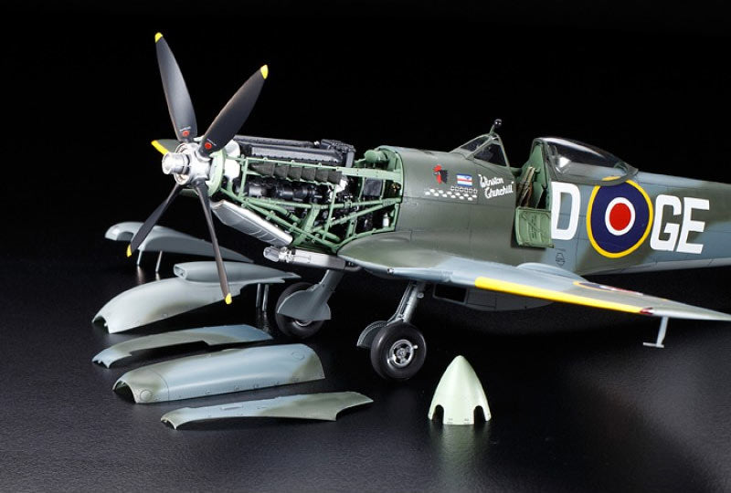 TAMIYA 60321 Spitfire MK.XVIe 1:32 Aircraft Model Kit