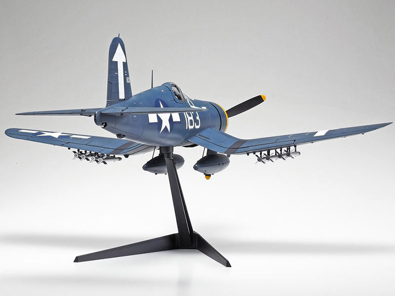 TAMIYA Vought F4U-1D Corsair 1:32 Aircraft Model Kit 60327