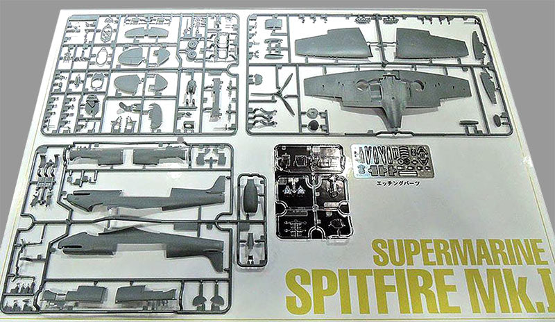 TAMIYA 61119 Spitfire MkI.A 1:48 Aircraft Model Kit