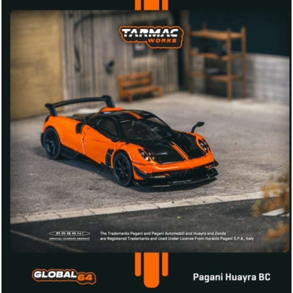 Tarmac Works 1:64 Pagani Huayra BC - Arancio Saint Tropez TCT64GTL014OR