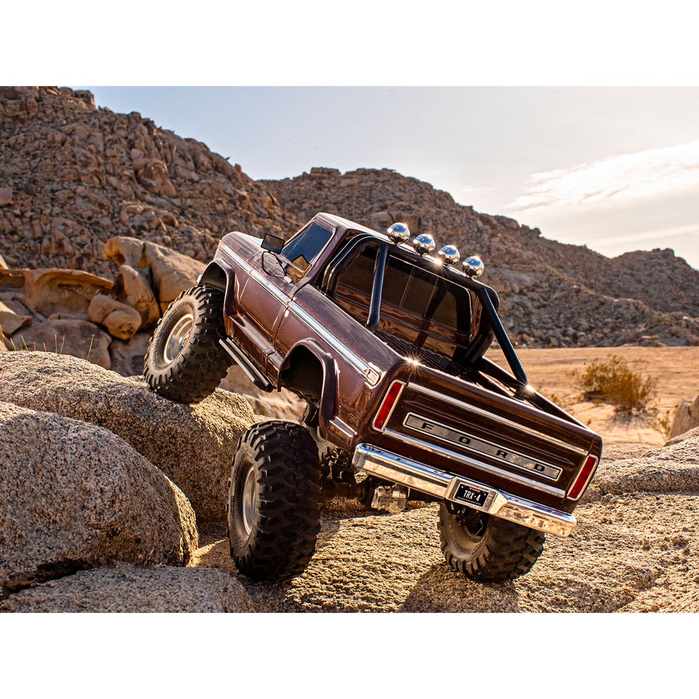 Traxxas TRX-4 Ford F-150 Ranger XLT High Trail 4WD 1:10 RTR Rock Crawler Brown
