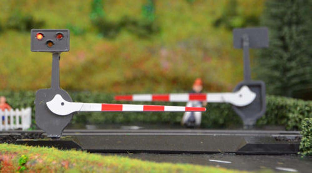 Train Tech Level Crossing Barrier Set with Light & Sound (N) Single N Gauge