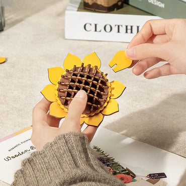 ROBOTIME Rowood Lilac Wooden Flower Craft Kit TW021