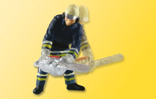 Viessmann 1541 eMotion Fireman with Chainsaw HO