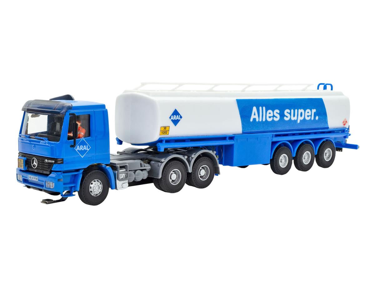 Viessmann CarMotion MB Actros ARAL Petrol Tanker VN8033 HO Gauge