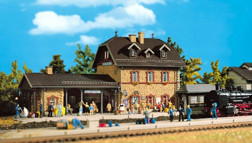 Vollmer 43520 Benediktbeuern Station Kit HO