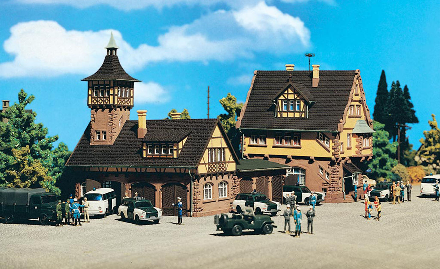 Vollmer 43755 Police Station 7 Kit HO