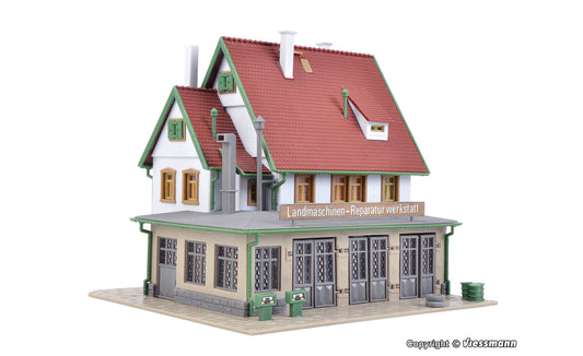 Vollmer 47682 Agricultural Machinery Repair Shop Kit N Gauge