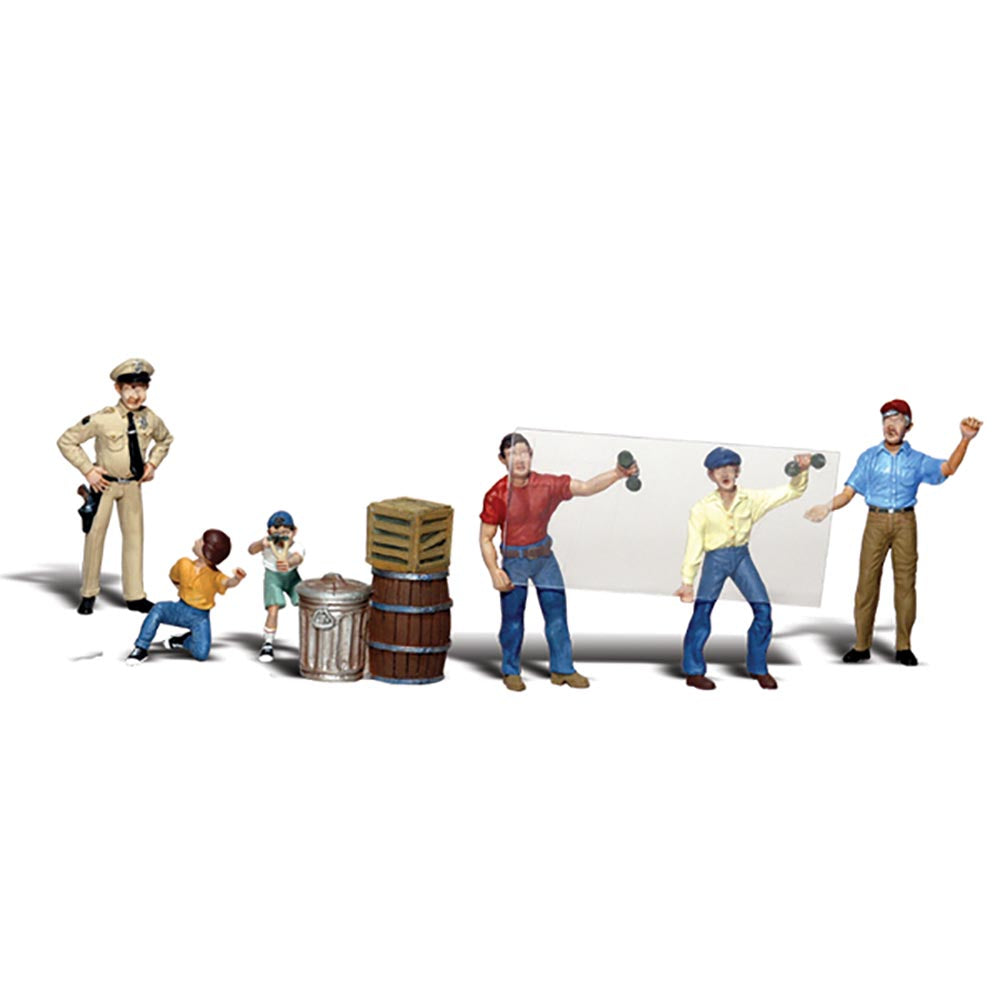 Woodland Scenics A2171 N Accident Waiting To Happen N Gauge