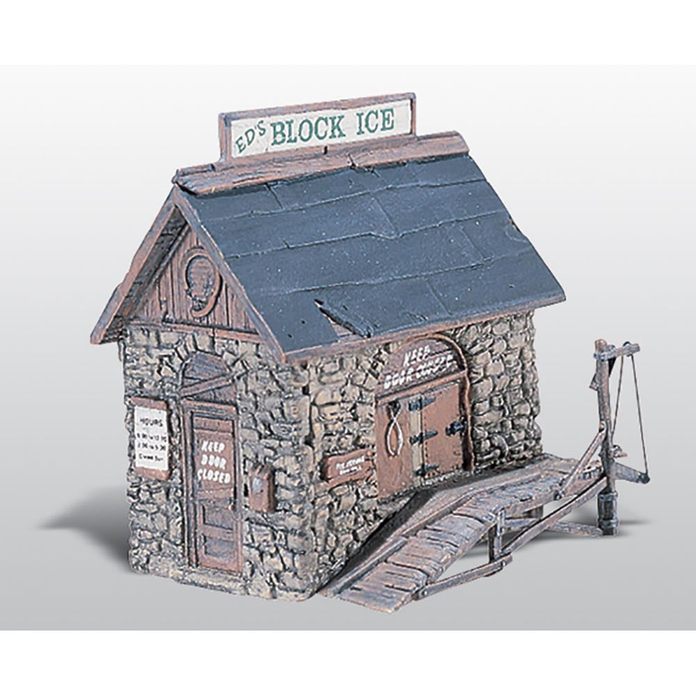 Woodland Scenics D219 Ice House HO Gauge