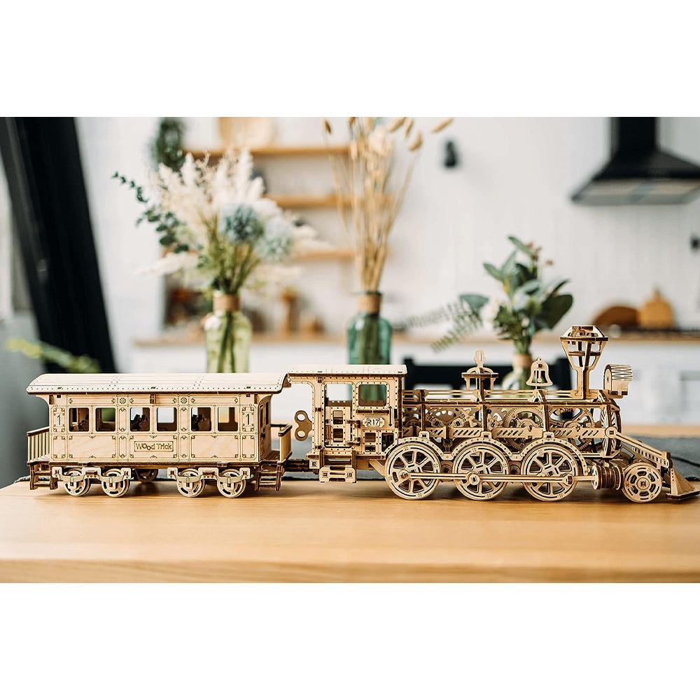 Wood Trick Locomotive R17 Wooden Model Kit WDTK022