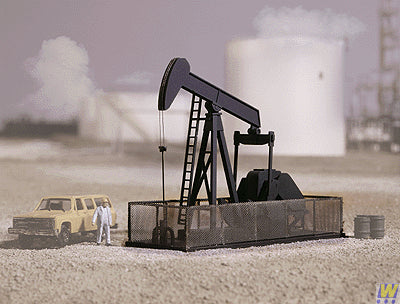 Walthers Cornerstone Walking Beam/Horse Head Oil Pump Building Kit HO Gauge WH933-3170