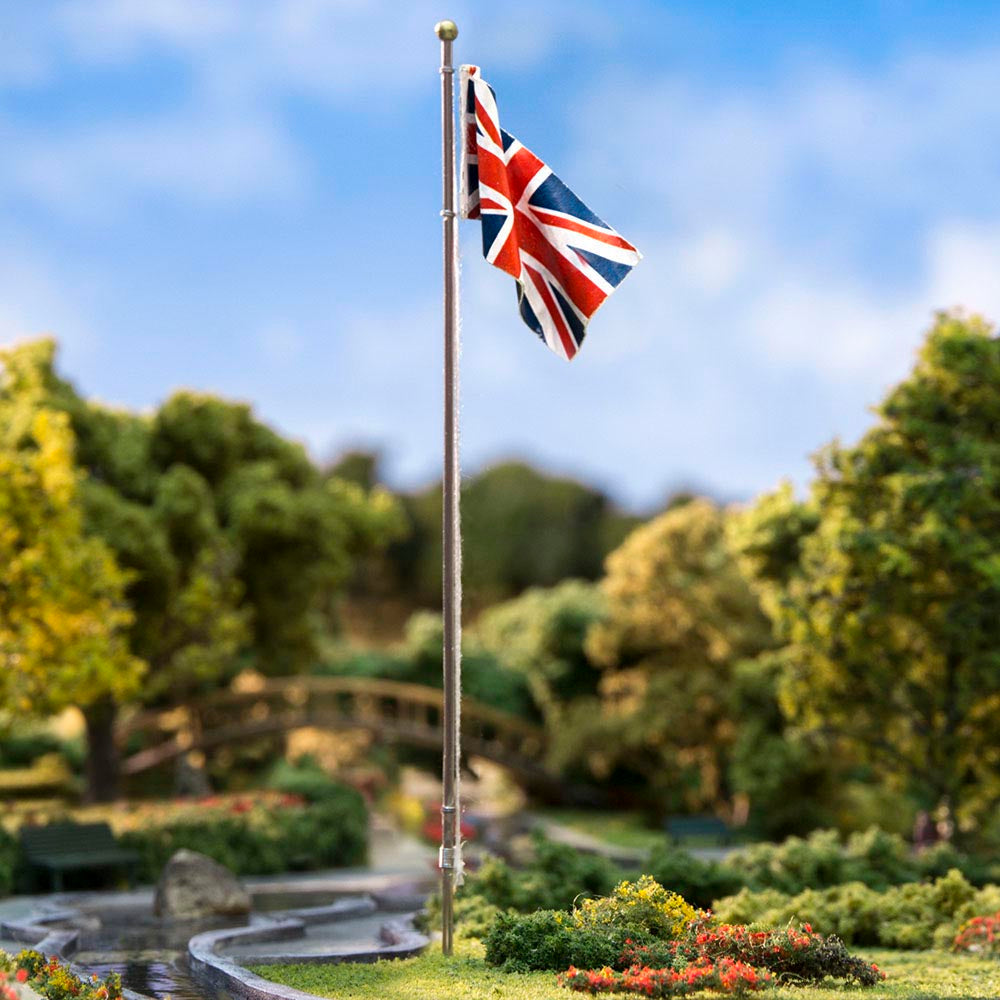 Woodland Scenics JP5959 Medium Union Jack Flag Pole HO Gauge