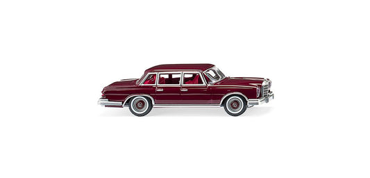 Wiking MB 600 Wine Red 1963-81 HO Gauge WK015604