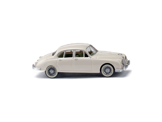 Wiking Jaguar MkII Pearl White 1959-69 WK081306 HO Gauge