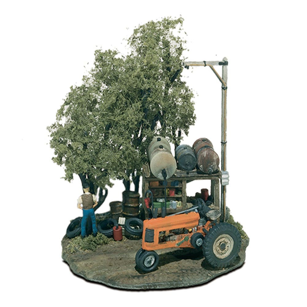 Woodland Scenics M112 Tractor Pit Stop HO Gauge