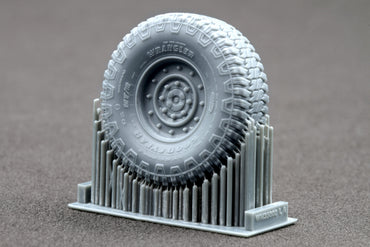 ScaleX HMMWV MT/R 12-bolt Ordinary Wheel Set For ICM 1:35 Model Kits
