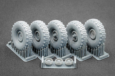ScaleX Unimog 404 11.0R20 X v2 Weighted Wheel Set For ICM, AK Revell 1:35 Model Kits
