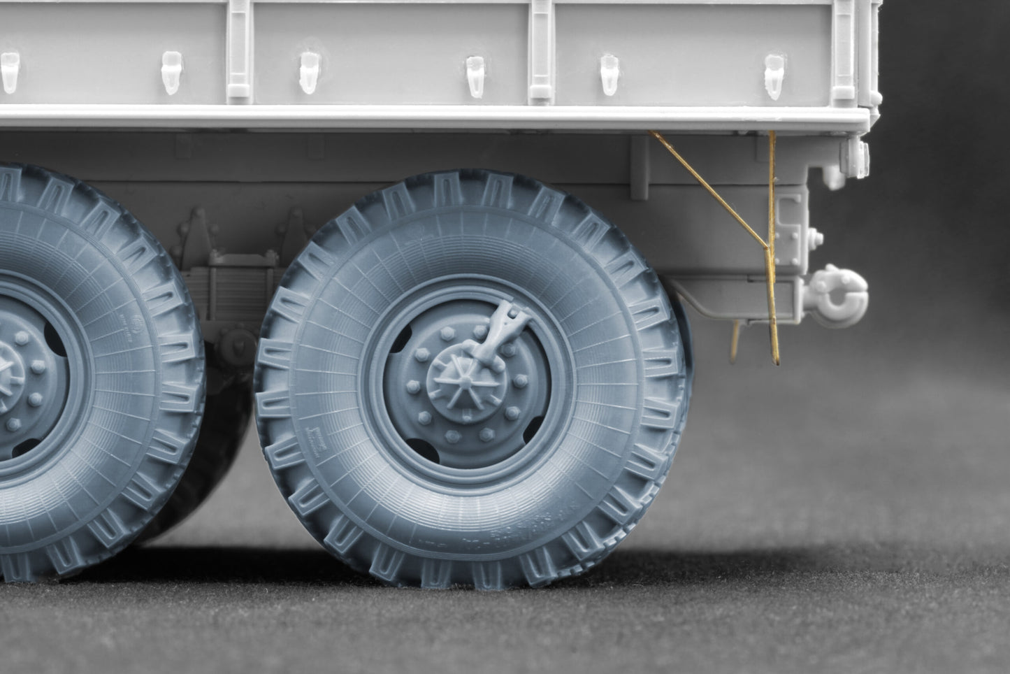 ScaleX URAL-4320 "_I-25" Weighted Wheel Set For Trumpeter 1:35 Model Kits