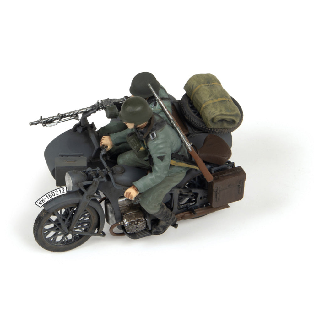 Zvezda 3717 German WWII Zuendapp K800 Motorcycle w/Sidecar & Crew 1:35 Model Kit