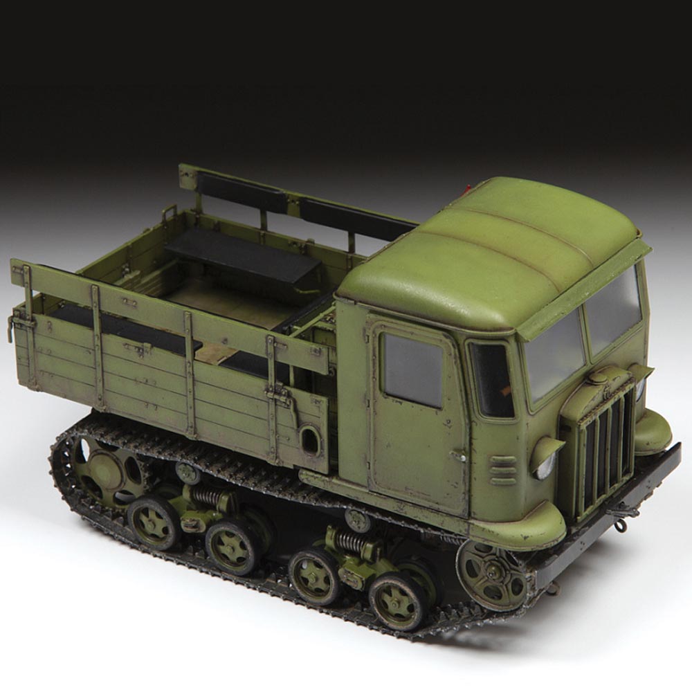Zvezda STZ-5 Soviet Artillery Tractor Tracked Truck 1:35 3663 Plastic Model Kit