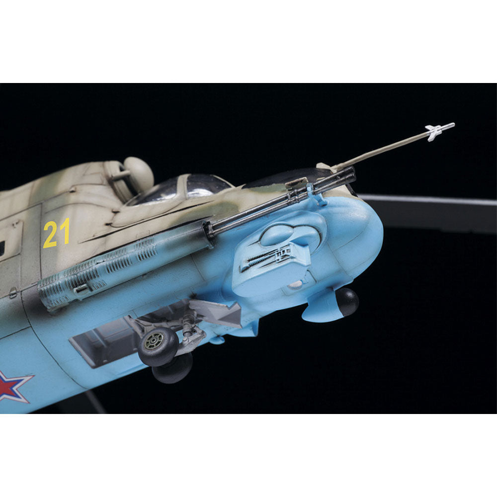 ZVEZDA 4812 Soviet Attack Helicopter MI-24P 1:48 Military Aircraft Model Kit