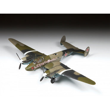 ZVEZDA 7283 Petlyakov Pe-2 1:72 Plastic Model Plane Kit