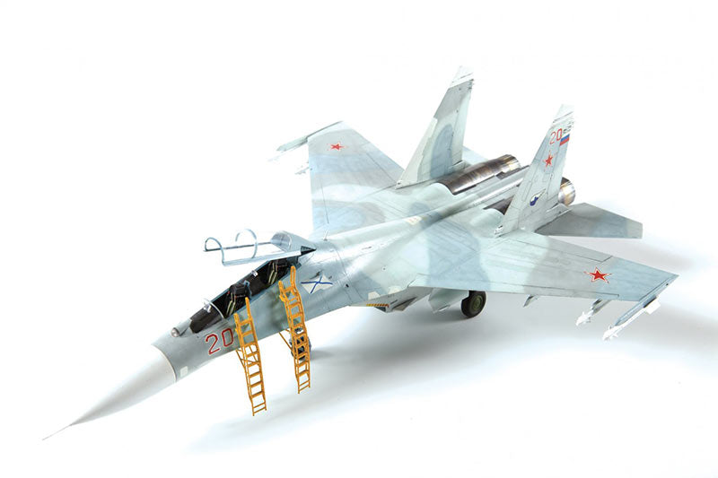 ZVEZDA 7294 Sukhoi SU-27UB 1:72 Aircraft Model Kit