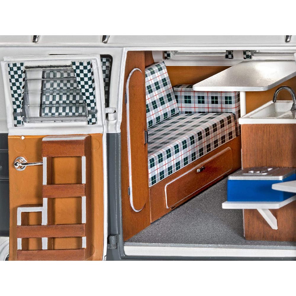 Revell 07674 VW T1 Camper 1:24 Model Kit