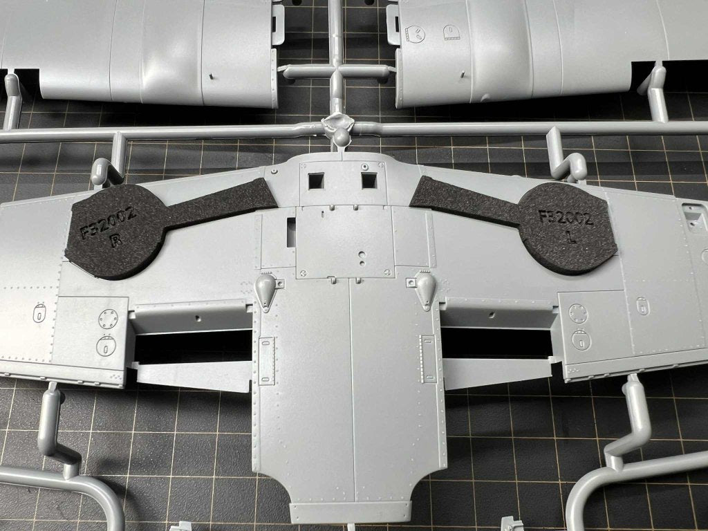Art Scale 200-F32002 1:32 Messerschmitt Bf-109K-4 Foam masks for wheel bays