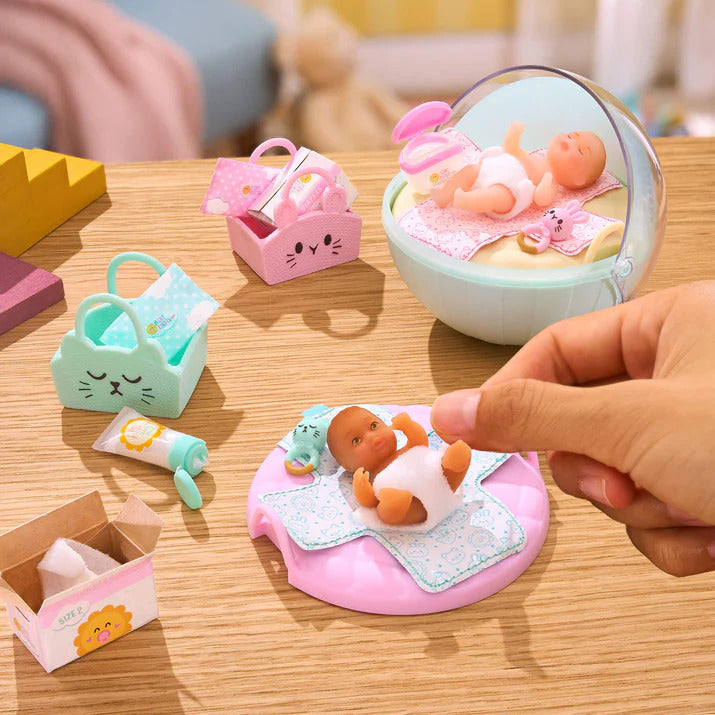 MGA's Miniverse - Make It Mini Real Baby Nurturing Blind Ball