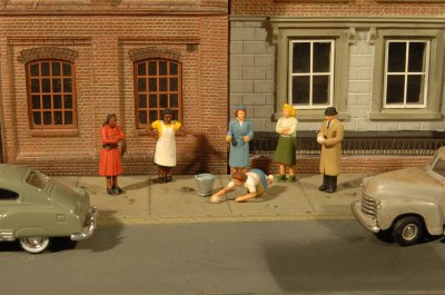 Bachmann USA Sidewalk People (7/Pack) O Gauge 33167
