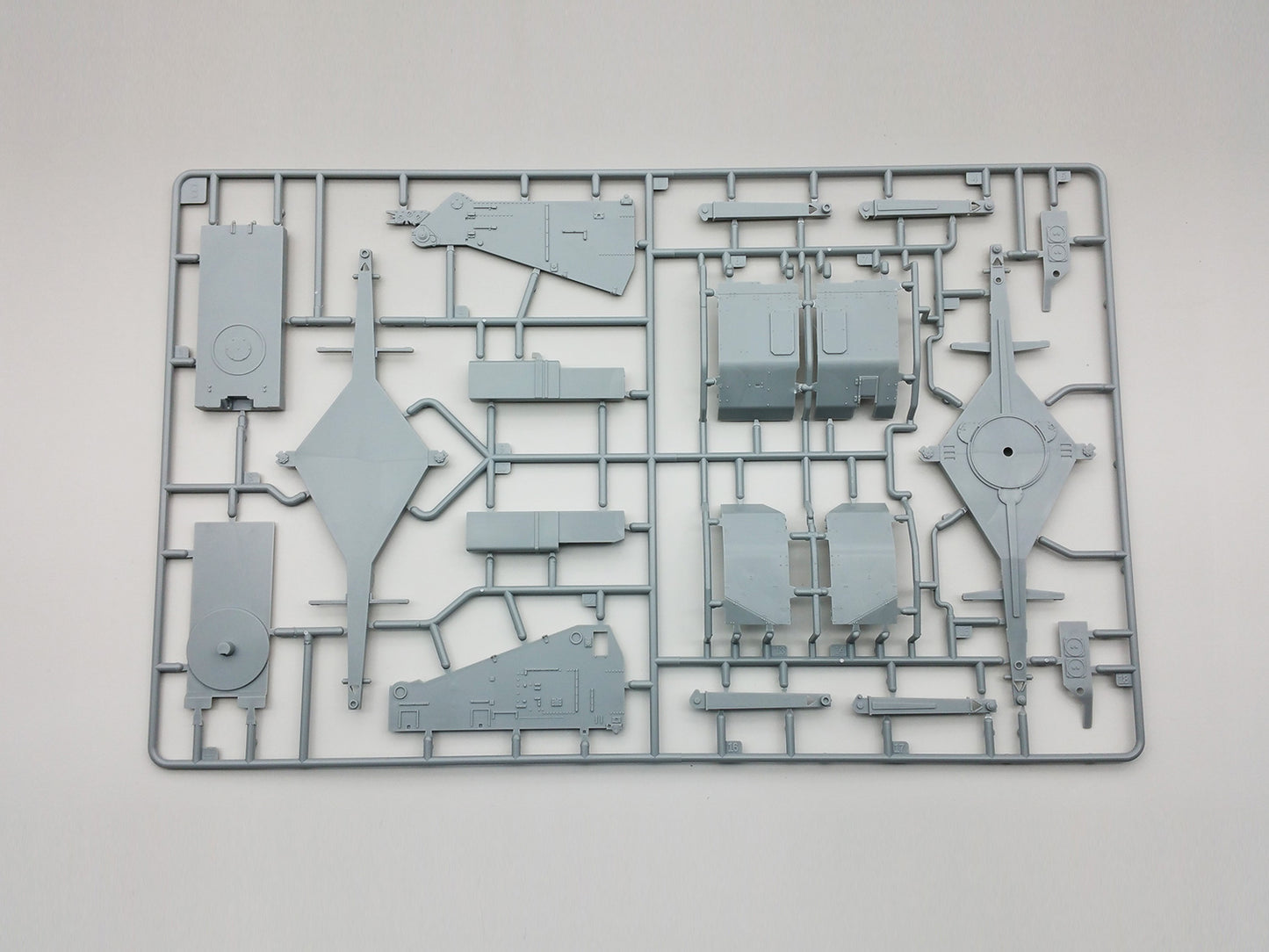 Amusing Hobby 35A010 Rheintochter R-1 1:35 Model Kit
