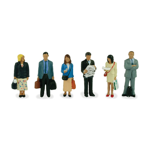 Scenecraft Station Passengers Standing 36-044