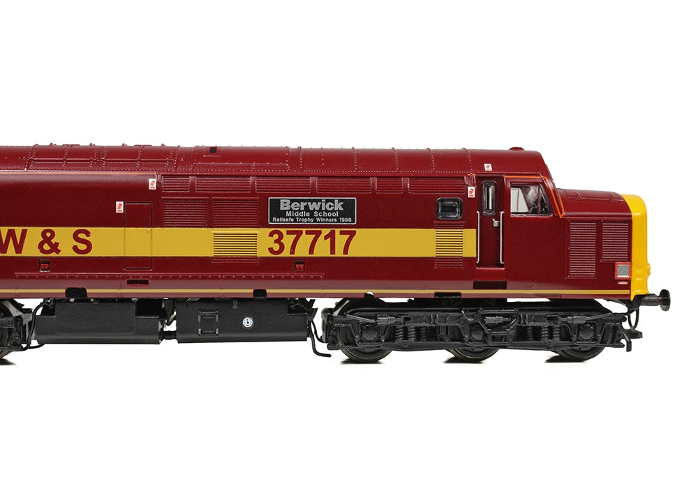 Bachmann 372-113SF Class 37/7 37717 'Berwick Middle School' EWS SOUND FITTED