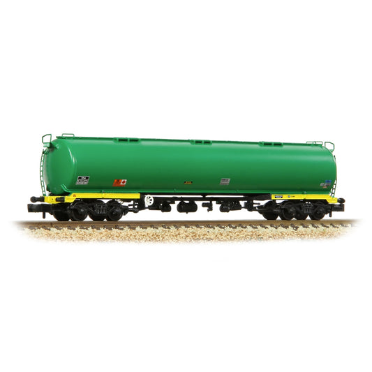 Graham Farish 373-561B BR 102T TEA Bogie Tank Wagon 'BP' Green