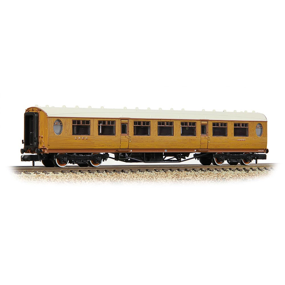 Graham Farish 376-250A LNER Thompson Third Corridor LNER Teak Effect N Gauge