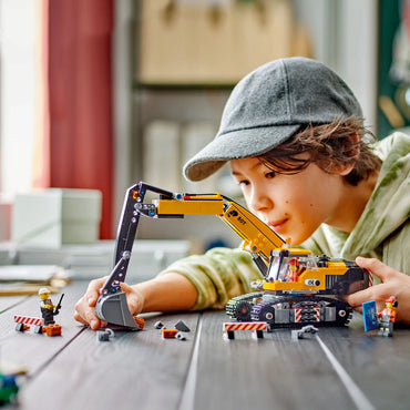LEGO City 60420 Yellow Construction Excavator Age 8+ 633pcs