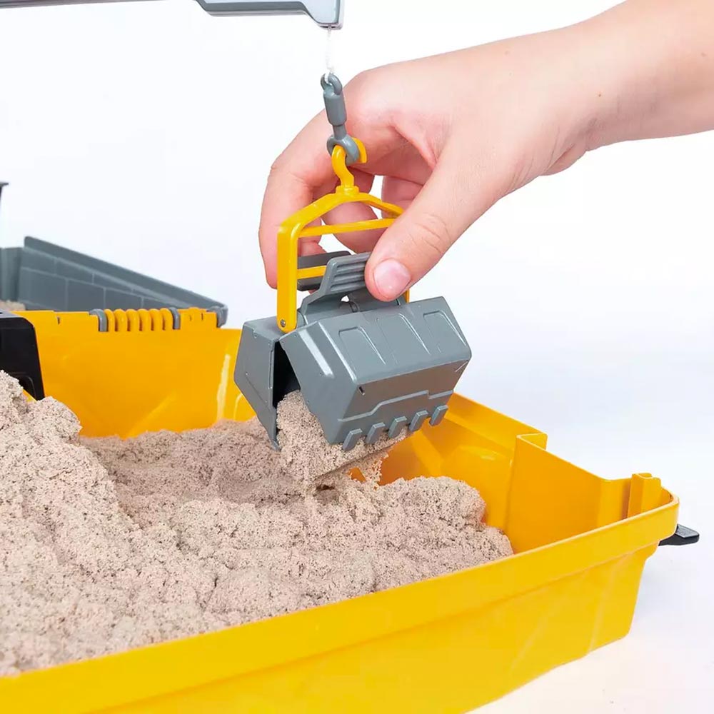 Kinetic Sand Construction Box Playset w/2lb Sand - Age 3+