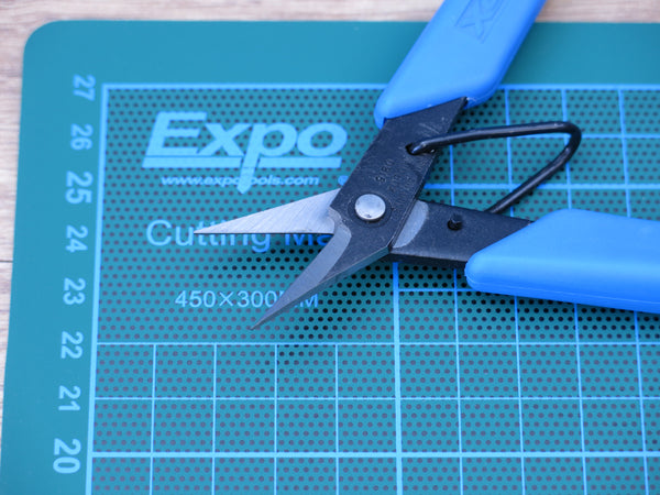 Xuron 9180NS Hobby Foil and Silver Strip Shears - Non-Serrated High Durability