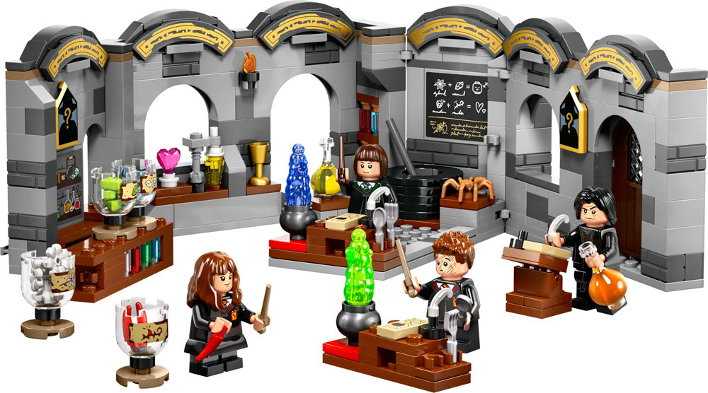 LEGO Harry Potter 76431 Hogwarts Castle: Potions Class Age 8+ 397pcs
